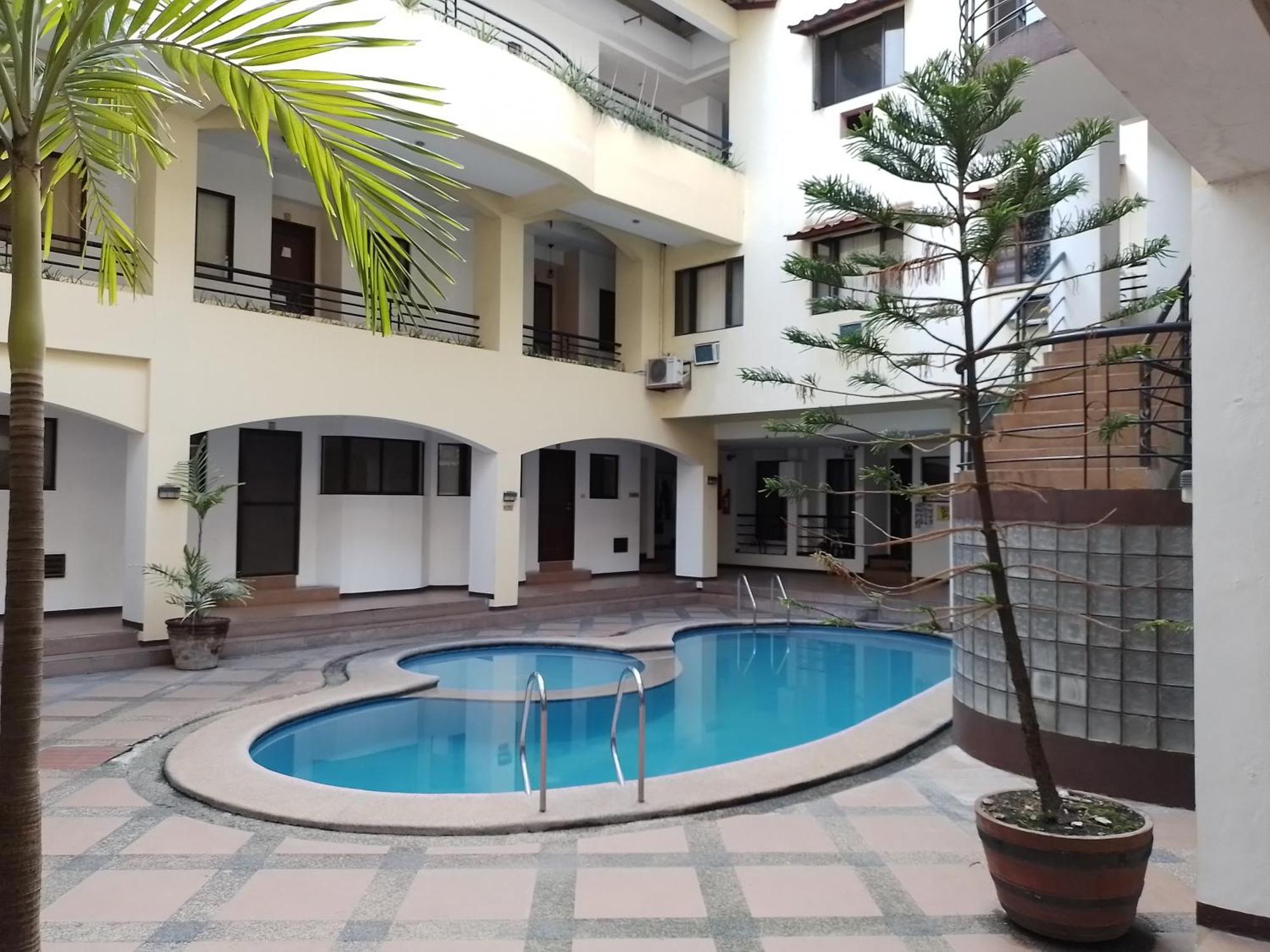 722 Metropolis Tower Hotel Bantud Hacienda Exterior photo